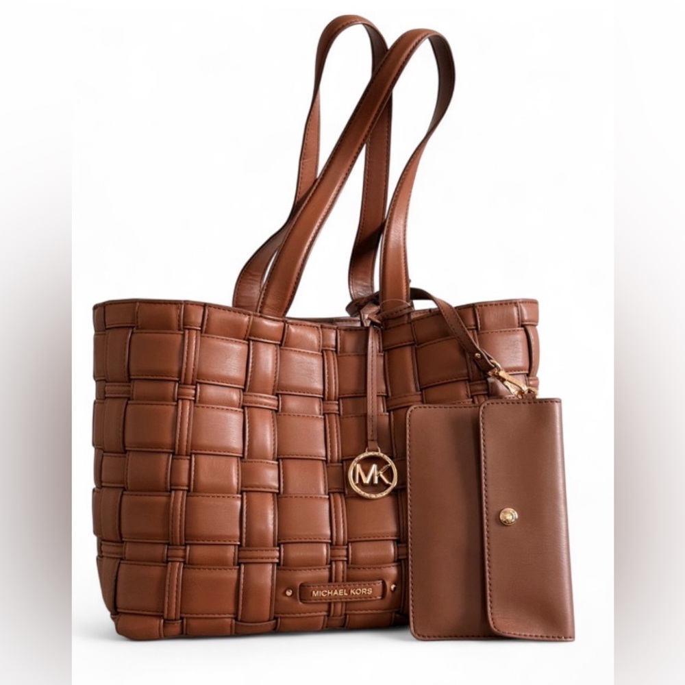 Michael Kors Ivy East/West Tote in Brown Woven Leather - Picture 2 of 7